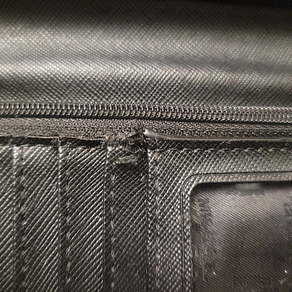 Michael Kors Coated Canvas Black Wallet - Picture 5 of 5